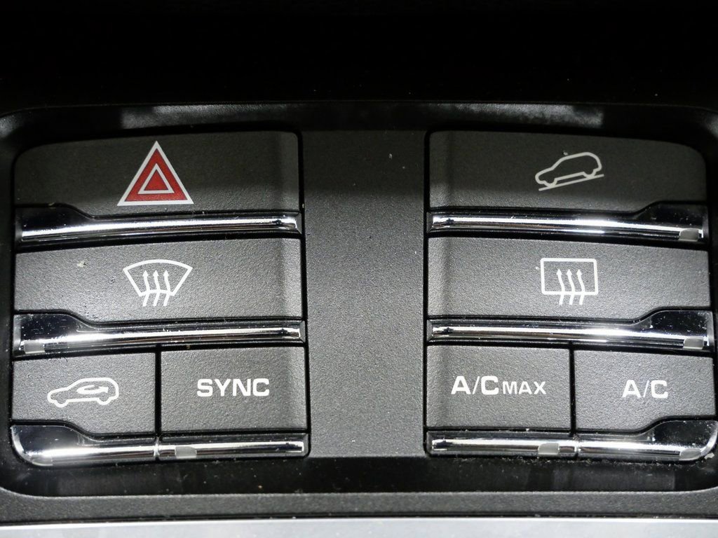 Used 2019 Porsche Macan Base image 19