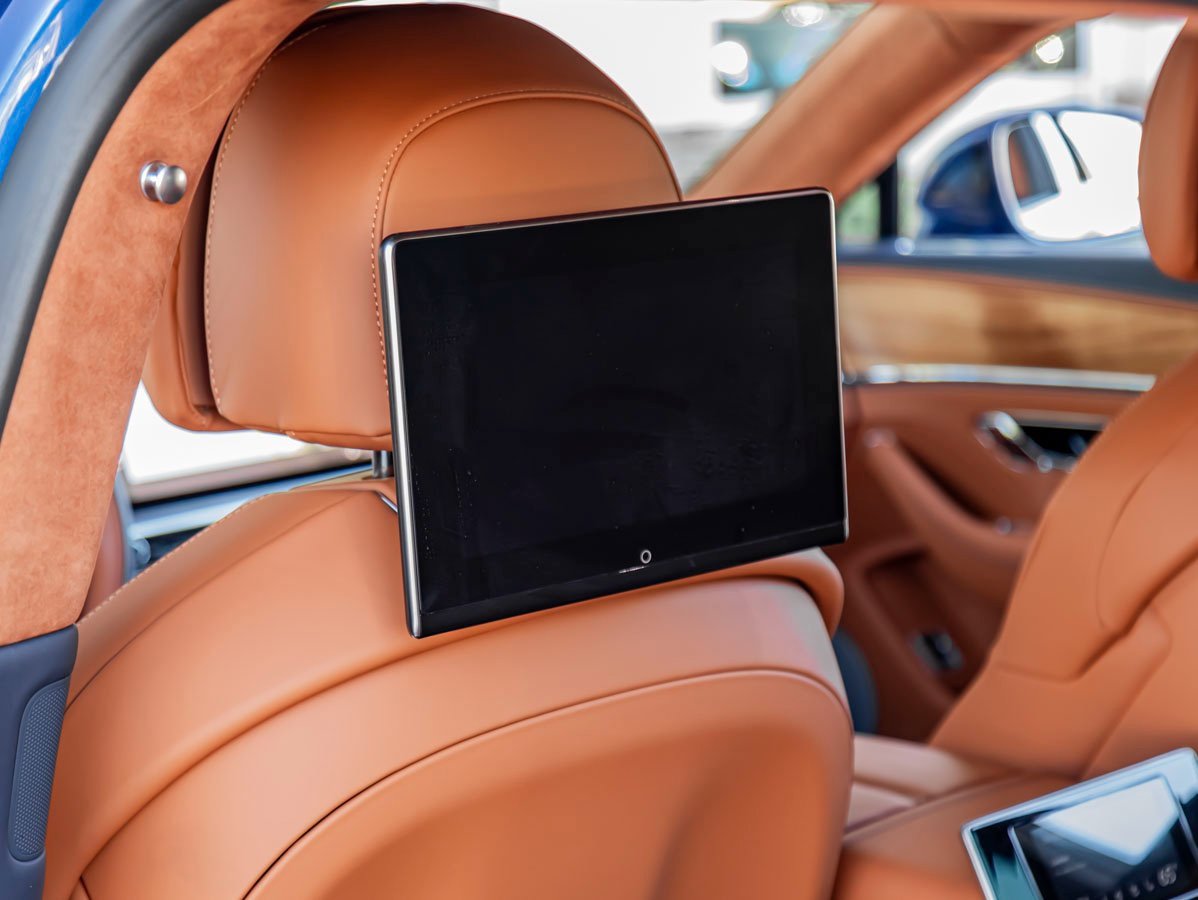 Certified 2023 Bentley Flying Spur V8 image 25