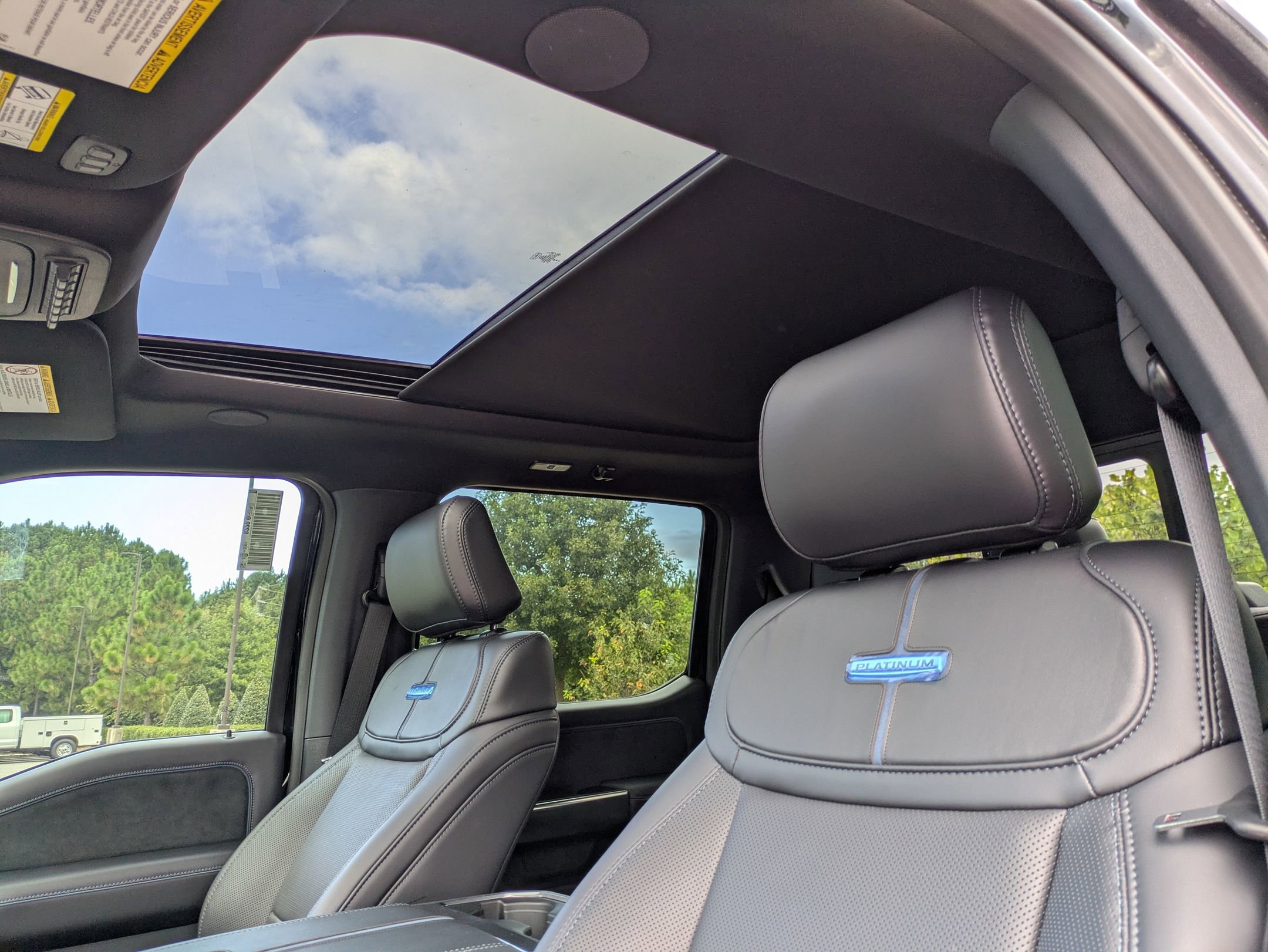 New 2026 Ford F250 Platinum w/ Tremor Off-Road Package image 28