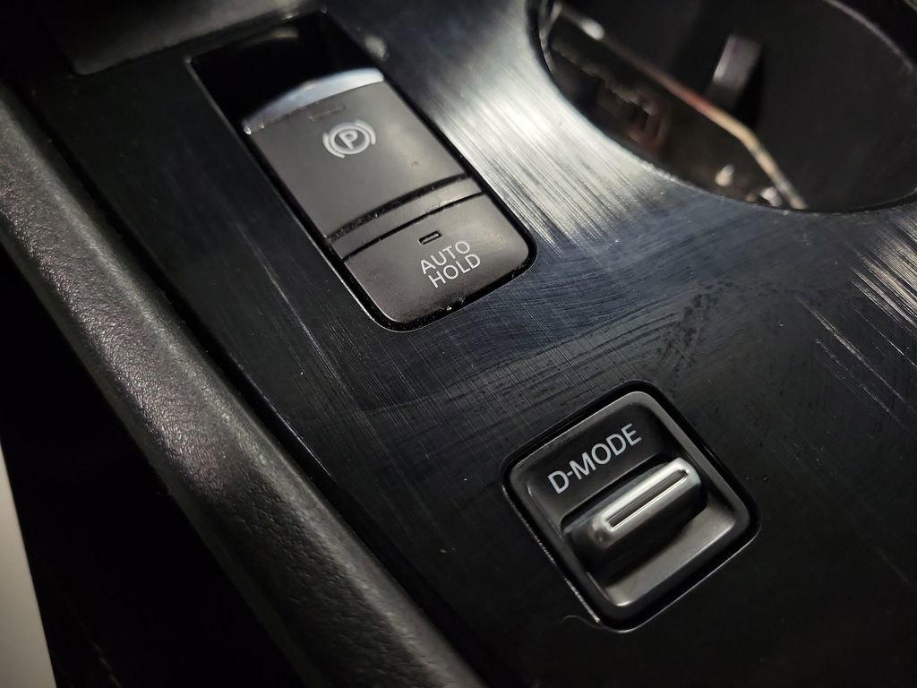 Used 2021 Nissan Rogue S image 15