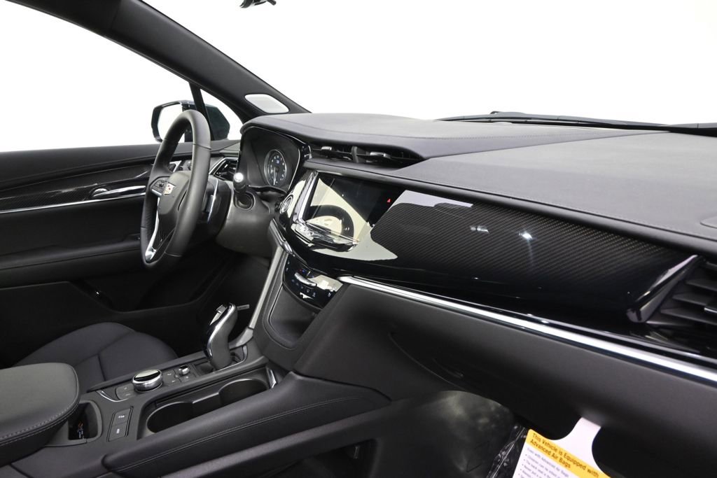 New 2025 Cadillac XT6 Sport w/ Technology Package image 15