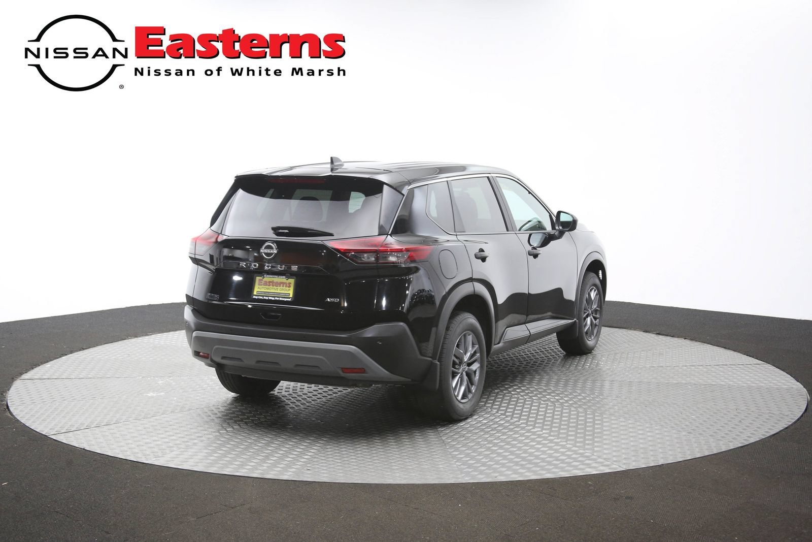 Used 2023 Nissan Rogue S AWD/4WD image 39