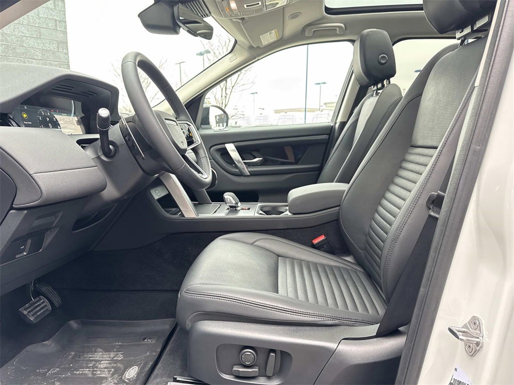 Certified 2025 Land Rover Discovery Sport S image 18