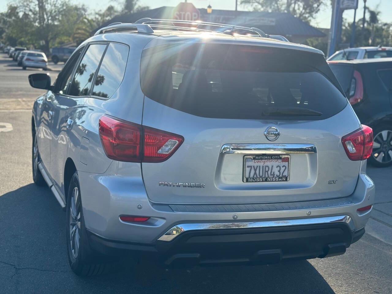 Used 2017 Nissan Pathfinder SV w/ Cargo Package image 4