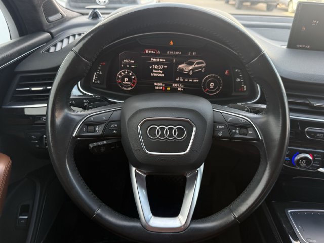 Used 2017 Audi Q7 3.0T Prestige AWD/4WD image 13