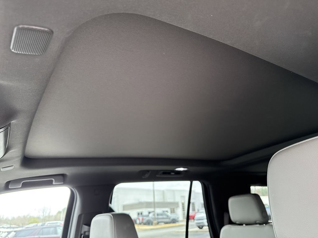 Used 2021 Chevrolet Tahoe Z71 w/ Z71 Signature Package image 24