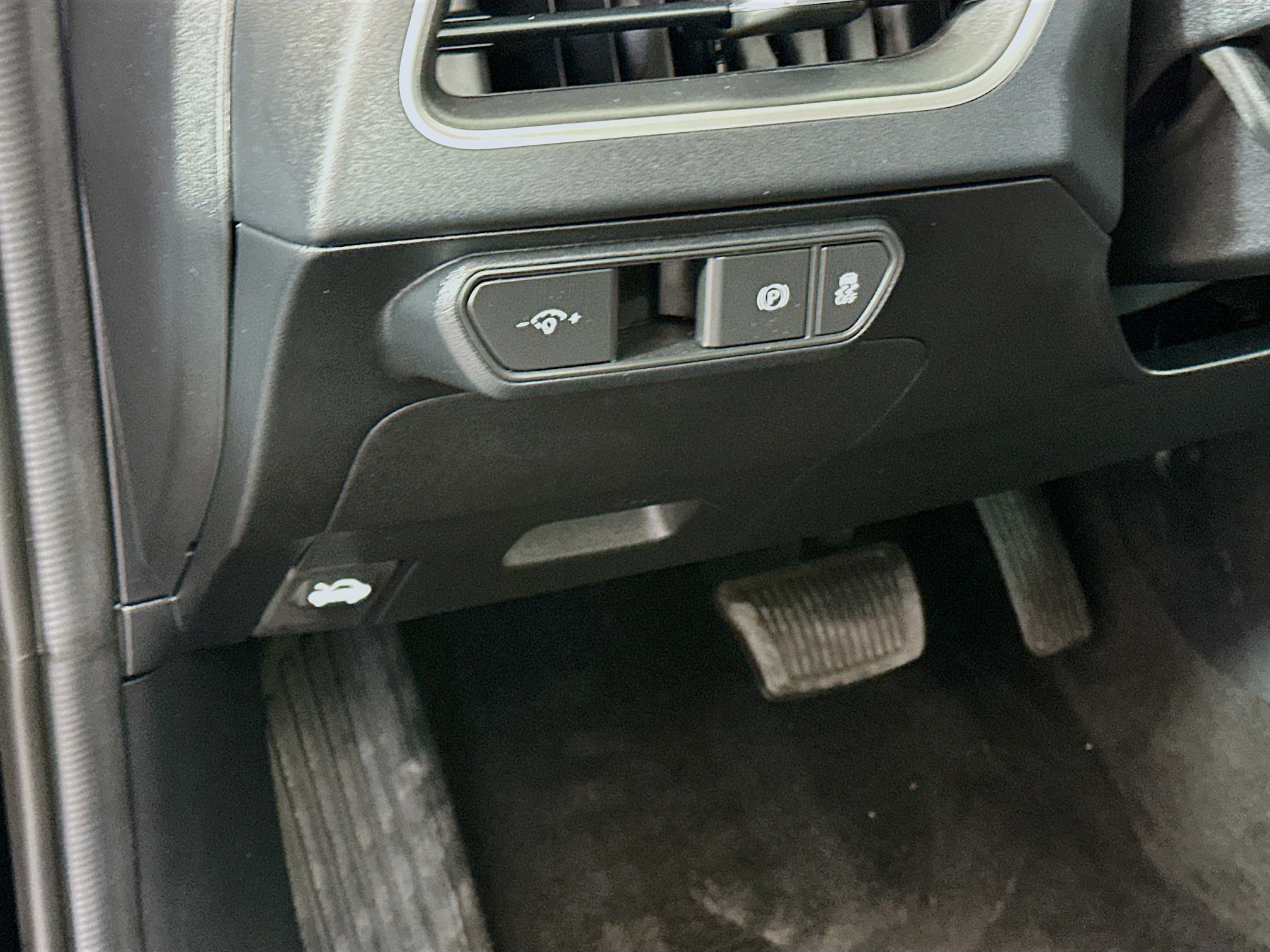 Used 2025 Kia K4 LXS image 17