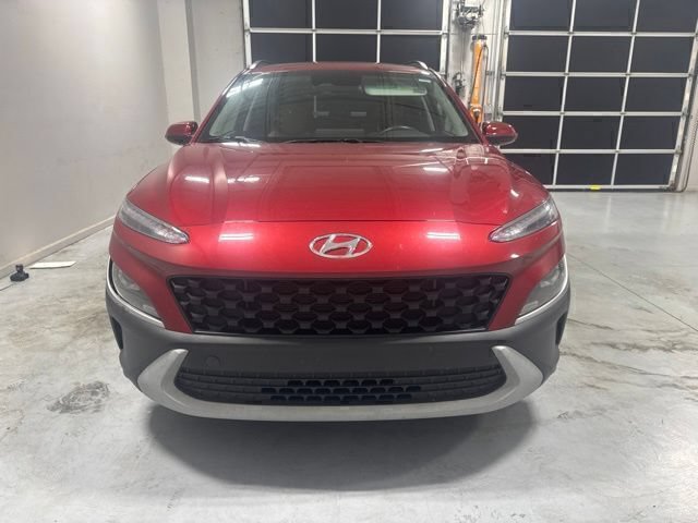 Used 2023 Hyundai Kona SEL w/ Convenience Package FWD image 3