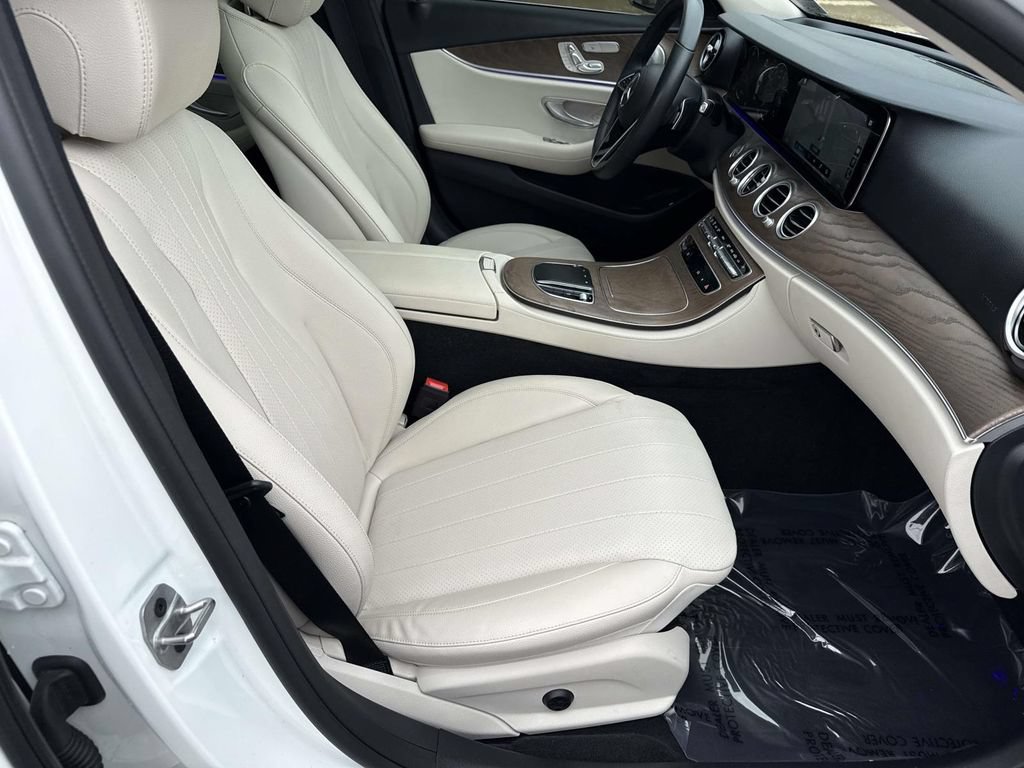 Used 2023 Mercedes-Benz E 350 4MATIC Sedan image 7