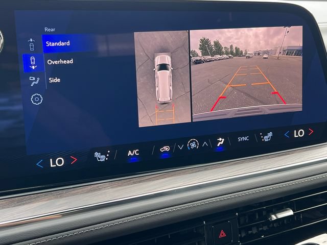 New 2026 Chevrolet Suburban LT w/ Comfort Package AWD/4WD image 25
