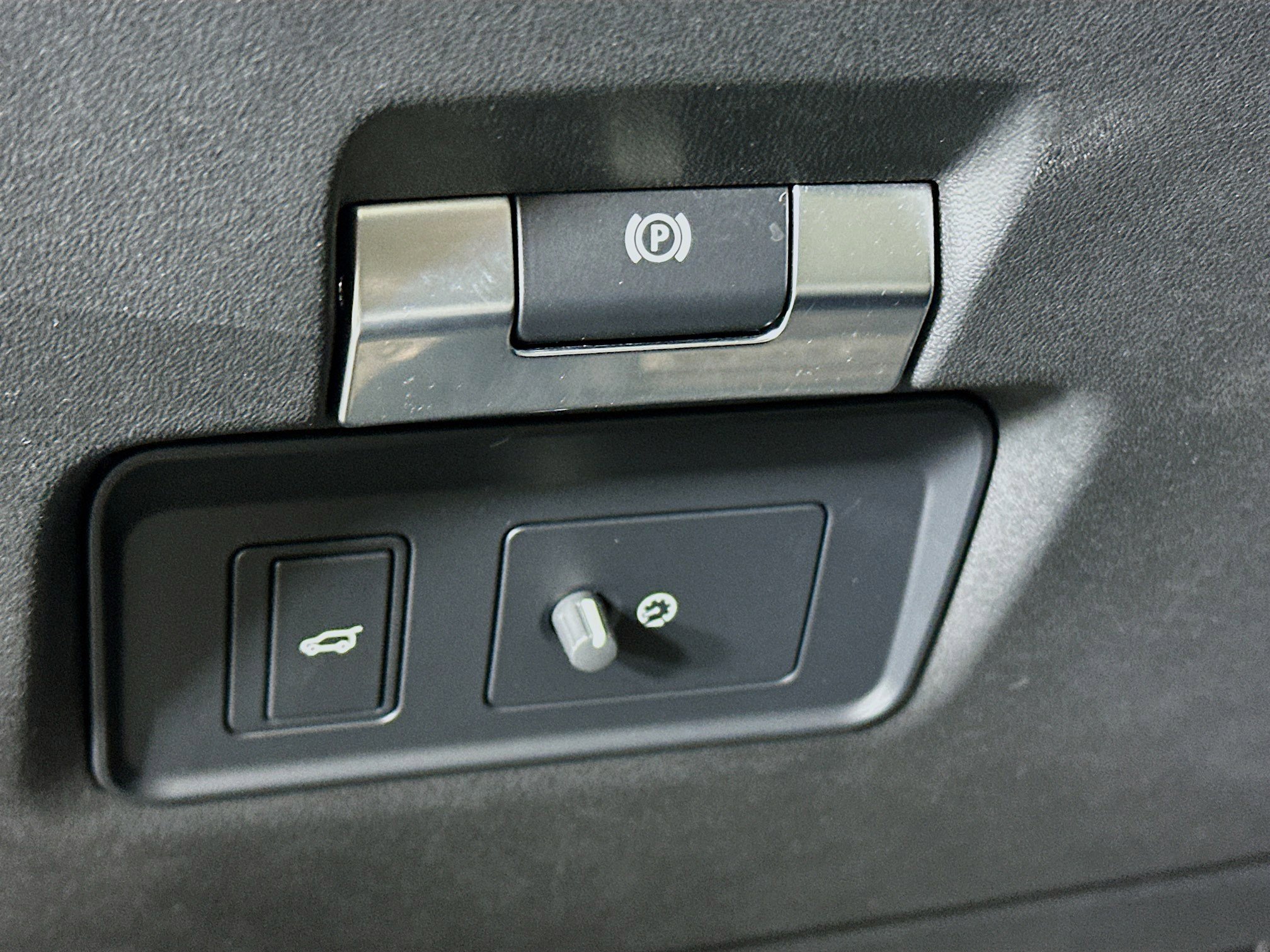 Used 2023 Land Rover Range Rover Evoque S image 17