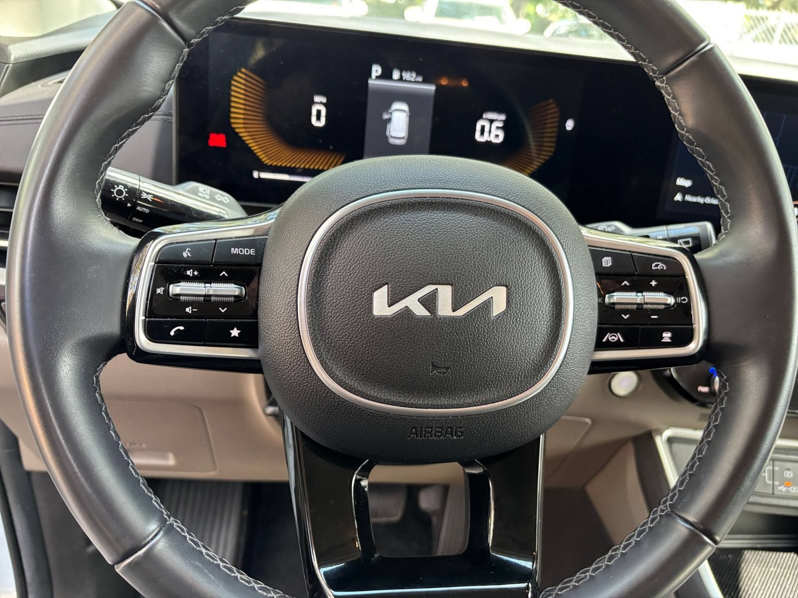 Used 2026 Kia Carnival FWD image 29
