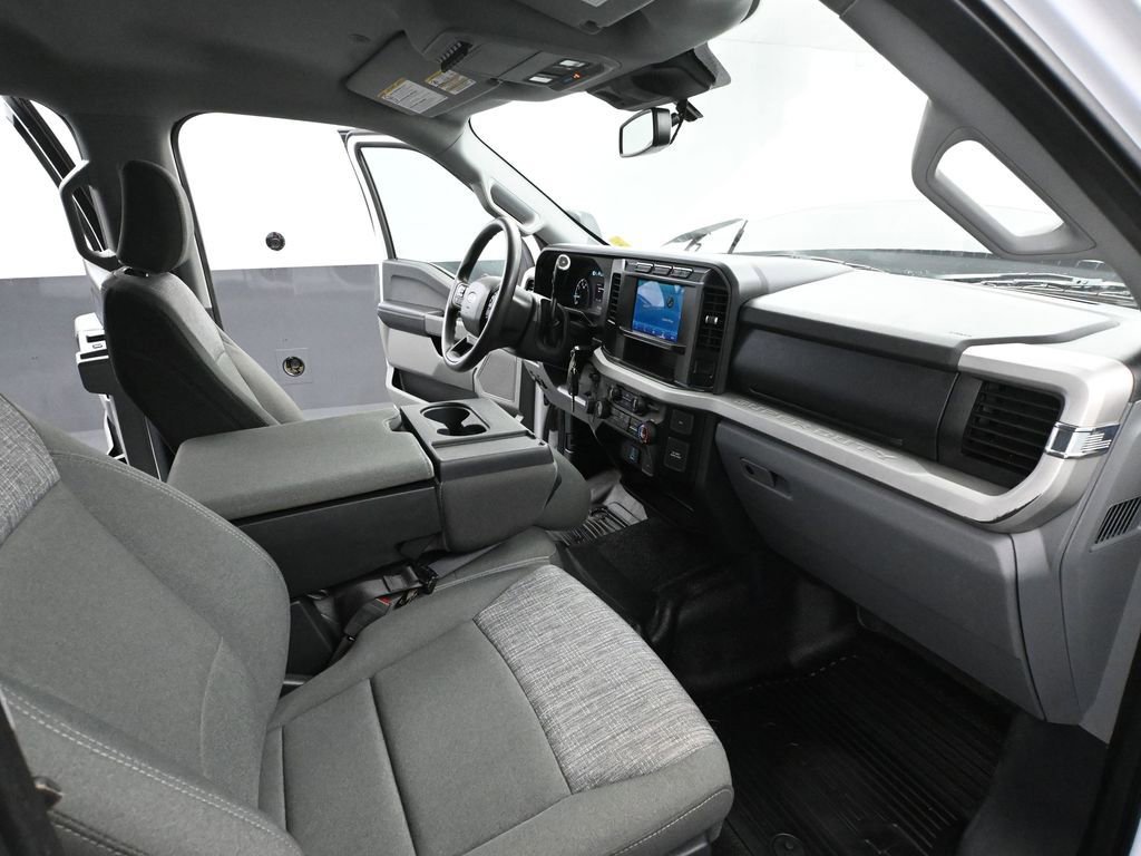 Used 2023 Ford F350 XLT w/ FX4 Off-Road Package image 46