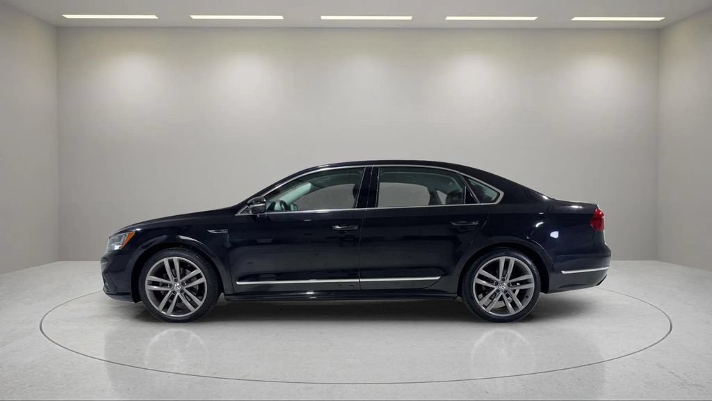 Used 2017 Volkswagen Passat 1.8T R-Line FWD image 15