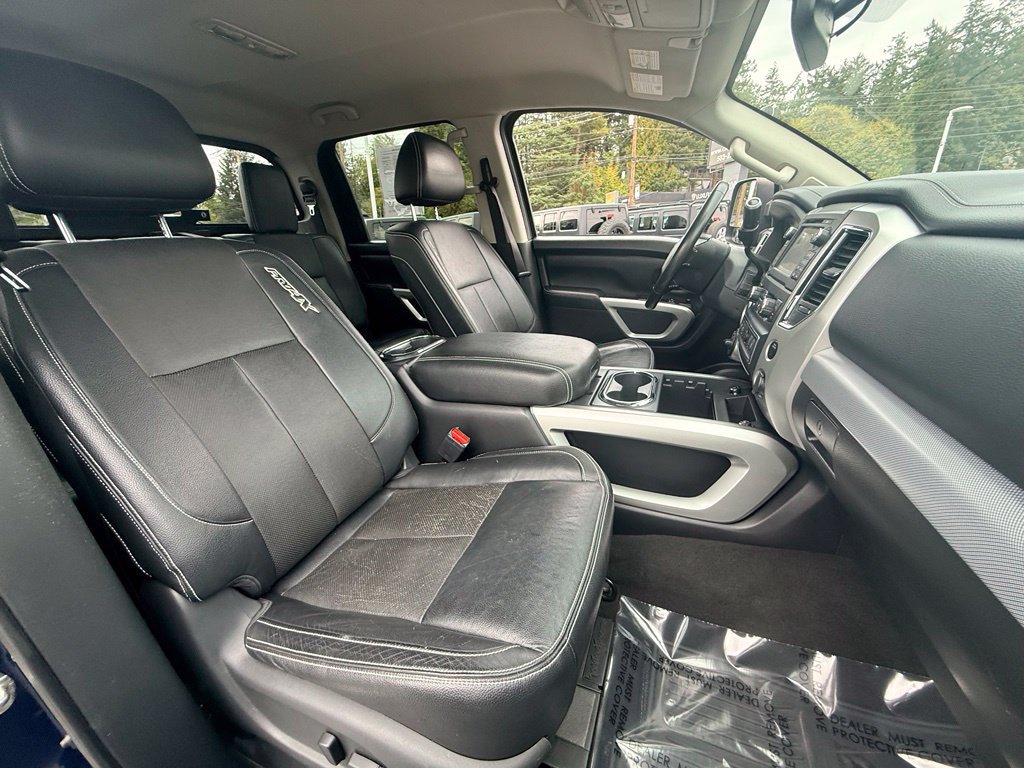 Used 2018 Nissan Titan PRO-4X AWD/4WD image 34