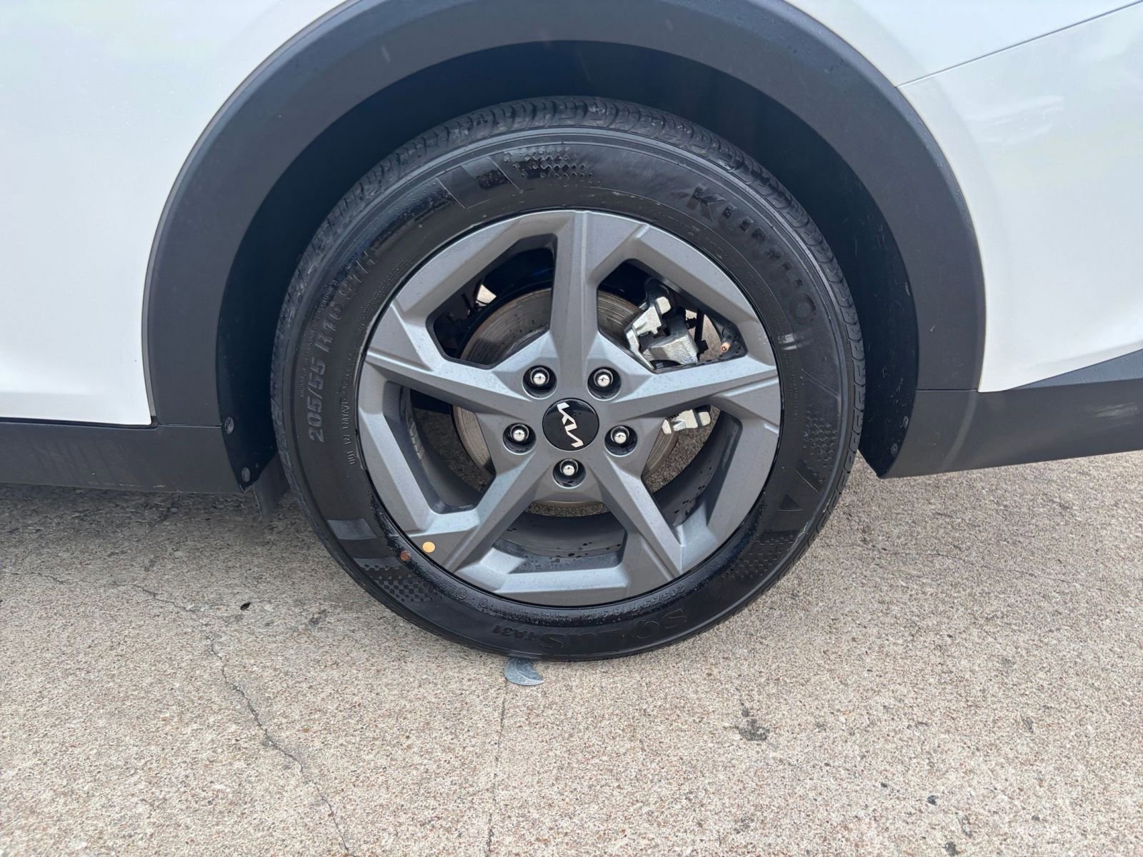 Used 2025 Kia K4 FWD image 29
