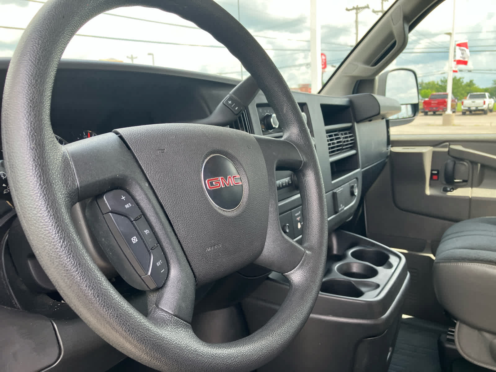 Used 2022 GMC Savana 2500 w/ Driver Convenience Package RWD image 12