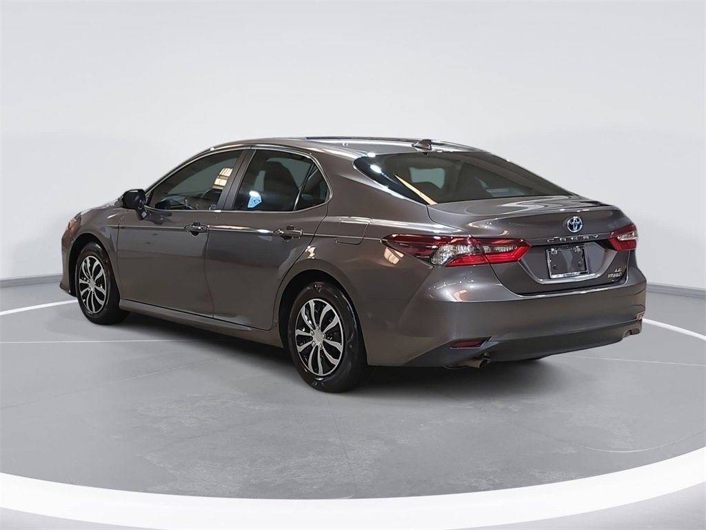 Used 2022 Toyota Camry LE image 7