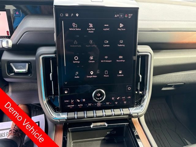 New 2026 GMC Yukon Denali AWD/4WD image 13