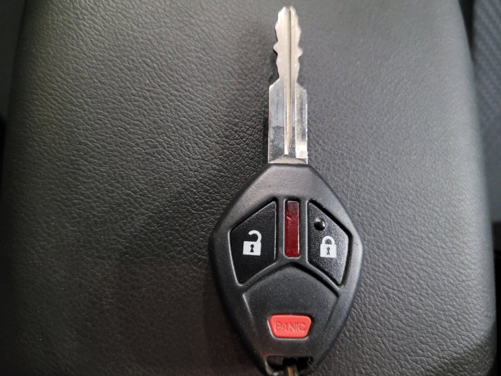 Used 2014 Mitsubishi Outlander Sport ES AWD/4WD image 32