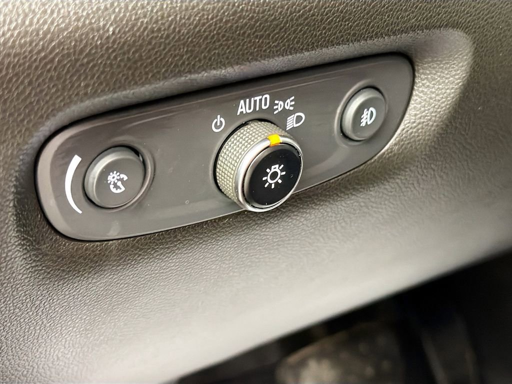 Used 2020 Chevrolet Traverse RS image 10