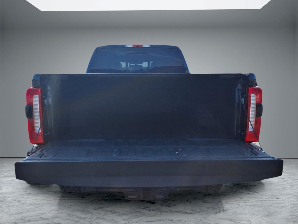 Used 2024 Ford F250 Lariat w/ Black Appearance Package AWD/4WD image 14