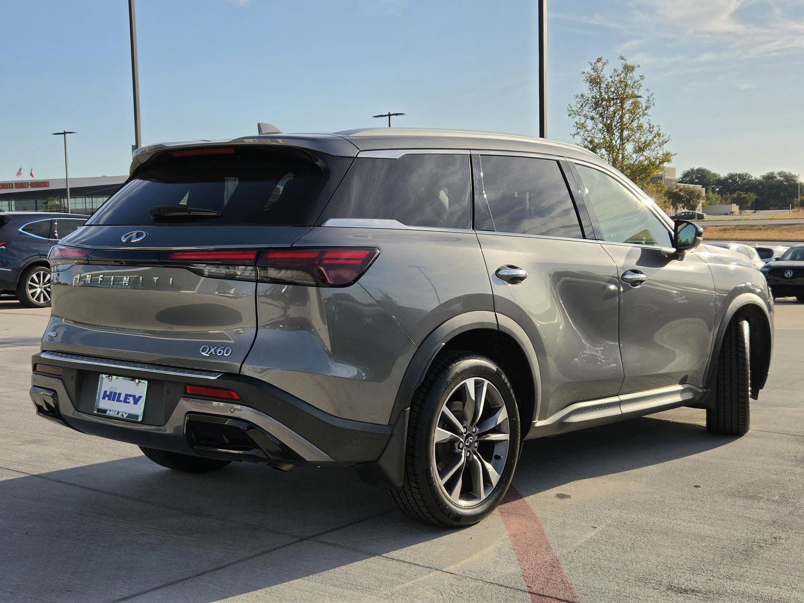 Used 2023 INFINITI QX60 Luxe w/ Cargo Package AWD/4WD image 5