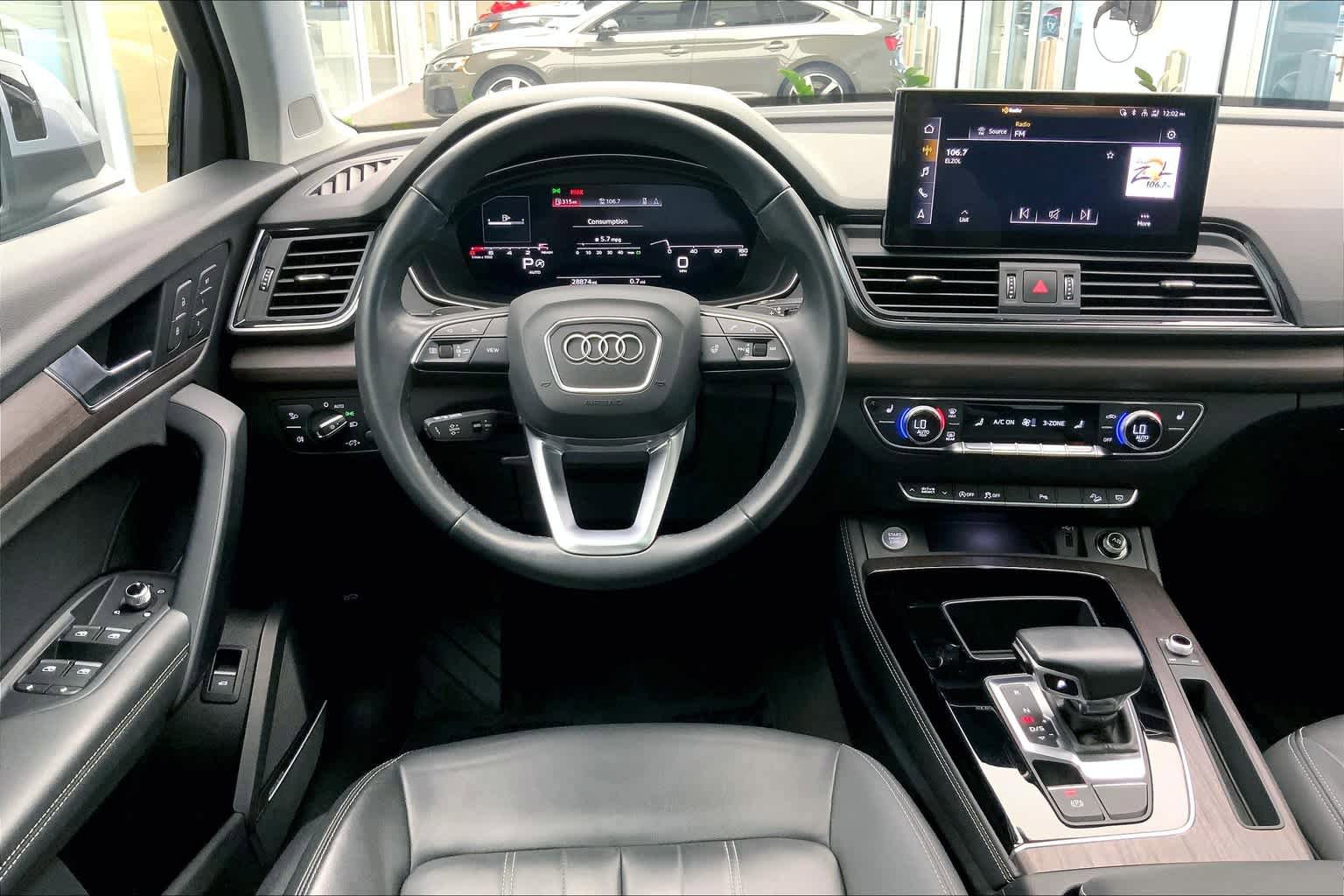 Used 2021 Audi Q5 2.0T Premium Plus w/ Premium Plus Package AWD/4WD image 6