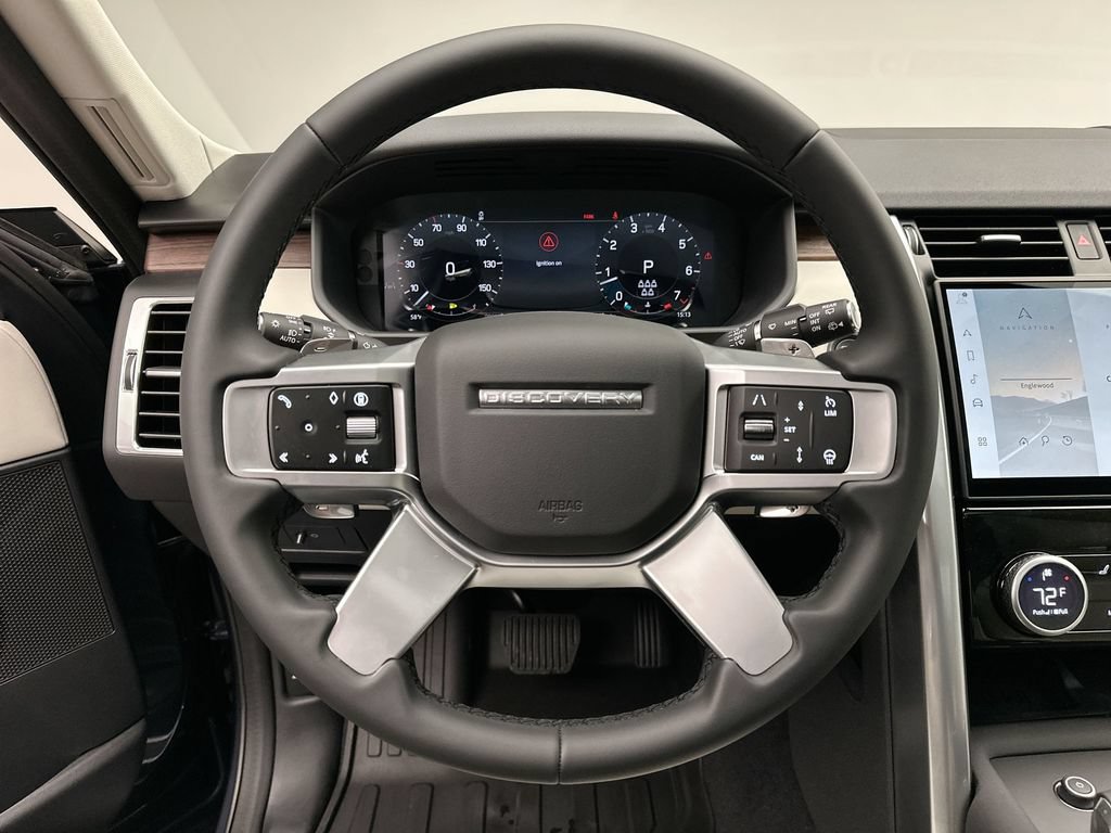 Certified 2025 Land Rover Discovery S AWD/4WD image 12
