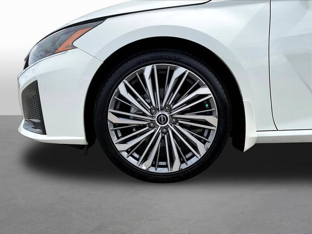 Certified 2025 Nissan Altima 2.5 SL FWD image 34