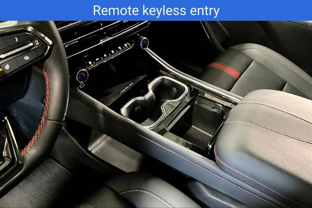 Certified 2024 Chevrolet Traverse RS image 19