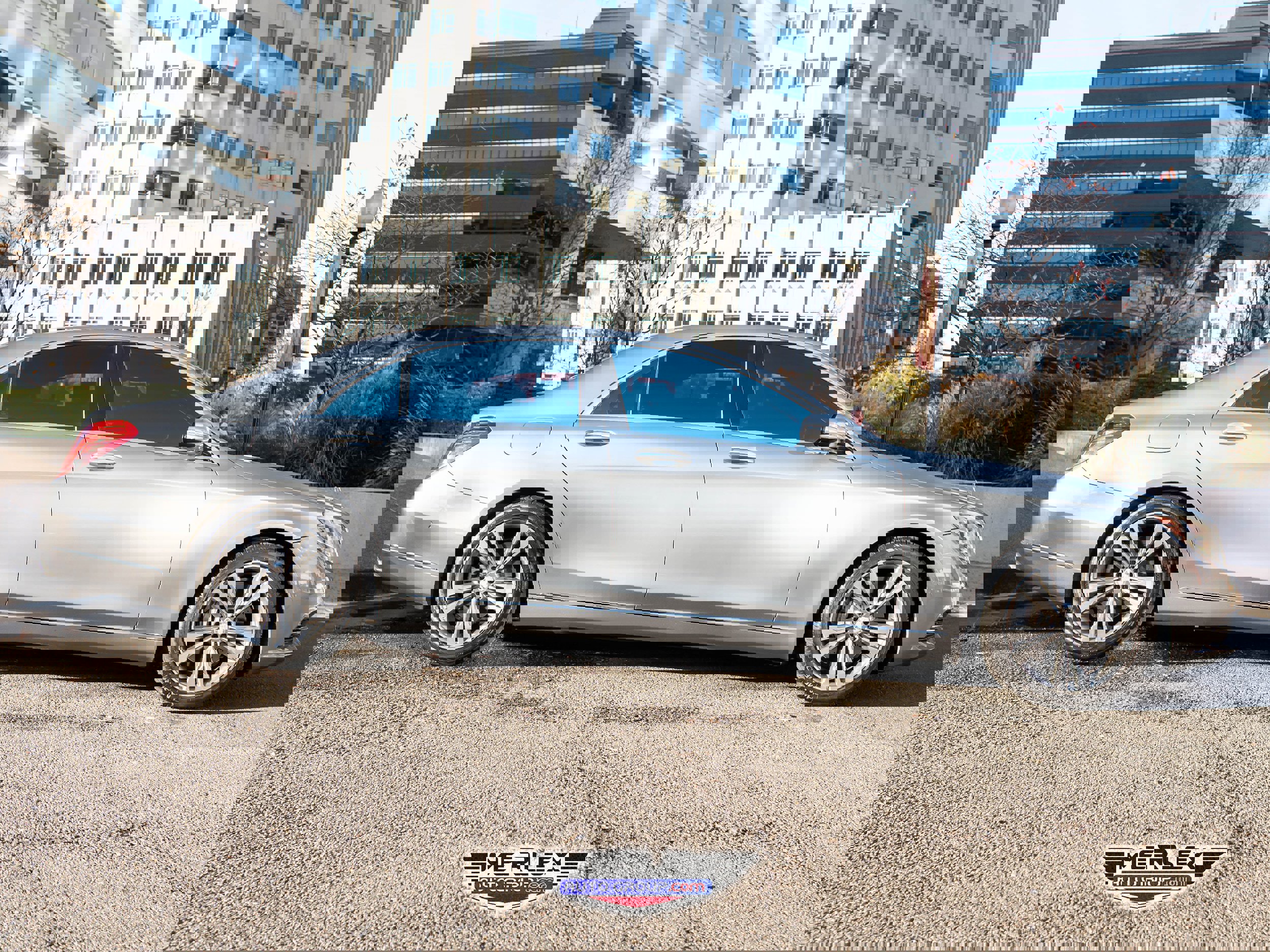 Used 2015 Mercedes-Benz S 550 Sedan w/ Premium 1 Package image 8