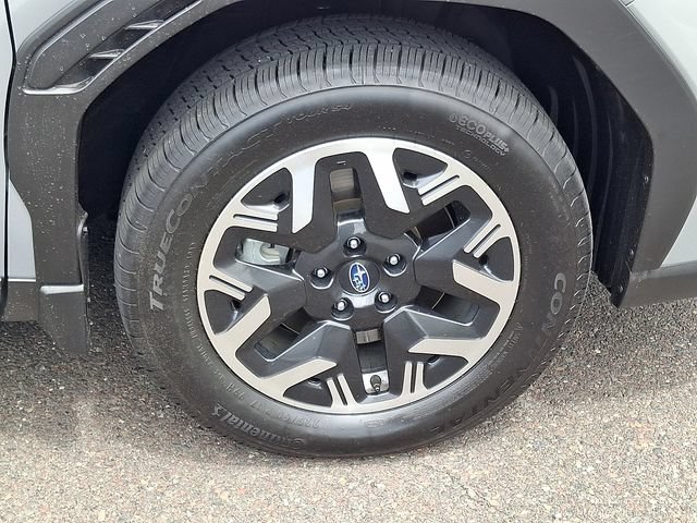 Certified 2025 Subaru Forester Premium AWD/4WD image 8