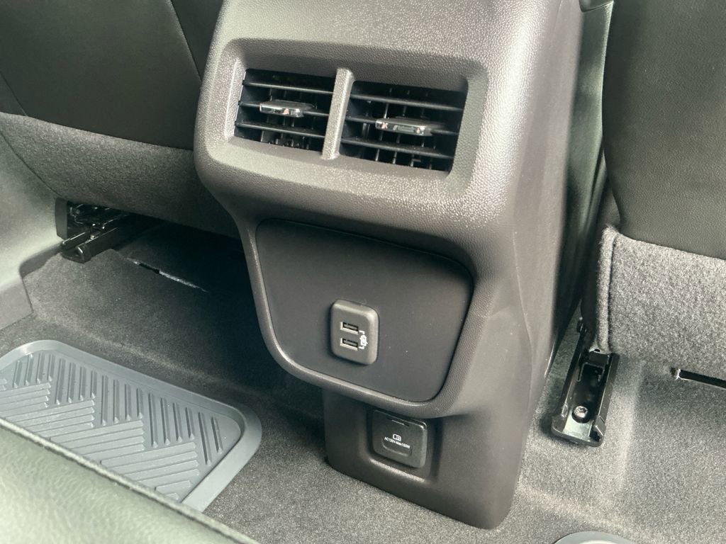 Used 2024 Chevrolet Equinox RS AWD/4WD image 20