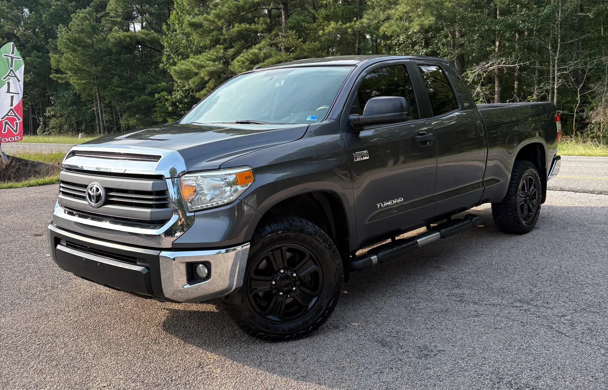 Used 2014 Toyota Tundra SR5 AWD/4WD image 2