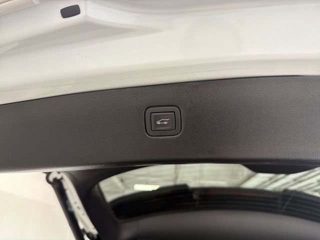 Certified 2024 Chevrolet Blazer LT w/ Midnight/Sport Edition FWD image 16