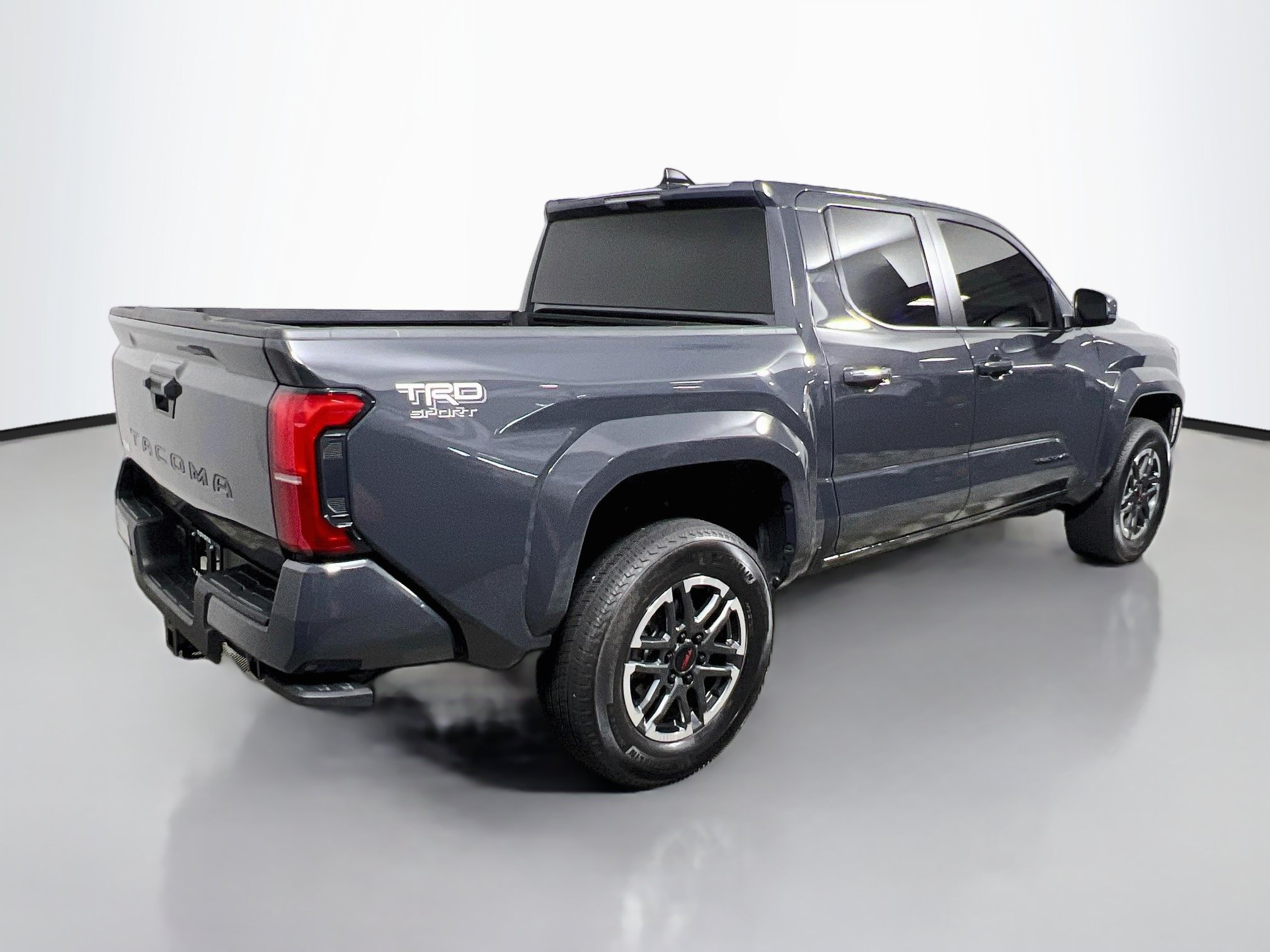 Used 2025 Toyota Tacoma TRD Sport RWD image 4