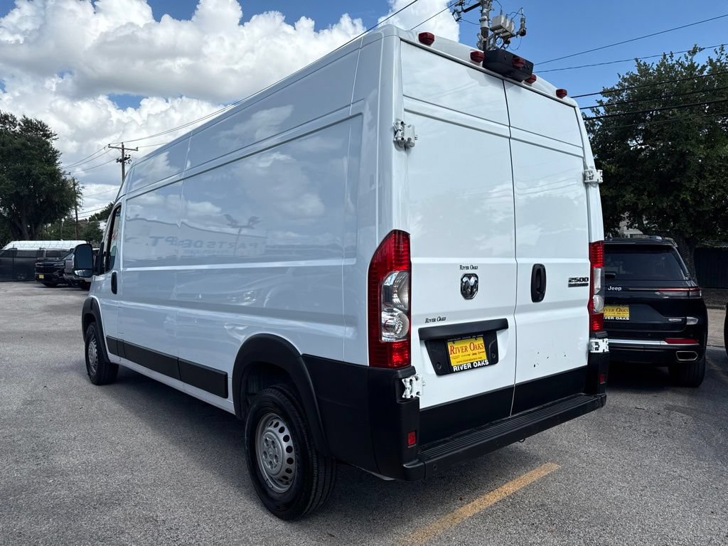 Used 2026 RAM ProMaster 2500 w/ Safety Group FWD image 4