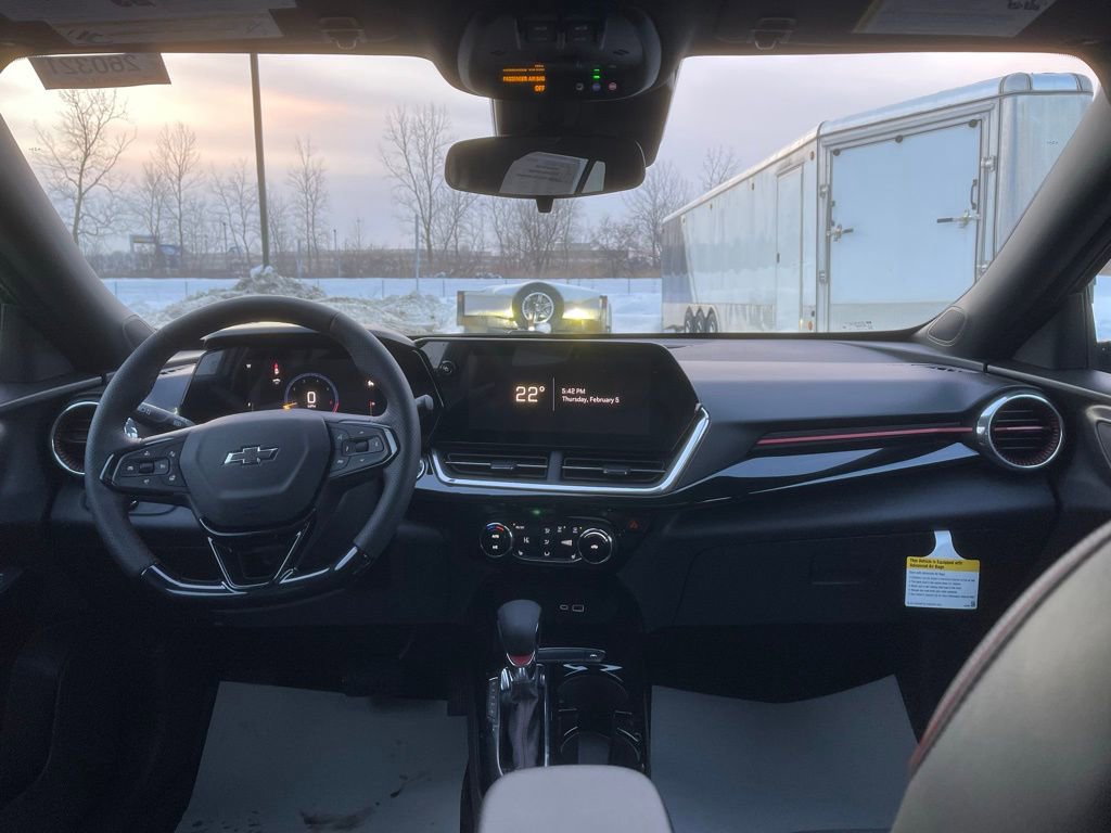 New 2026 Chevrolet Trax RS w/ Sunroof Package image 23