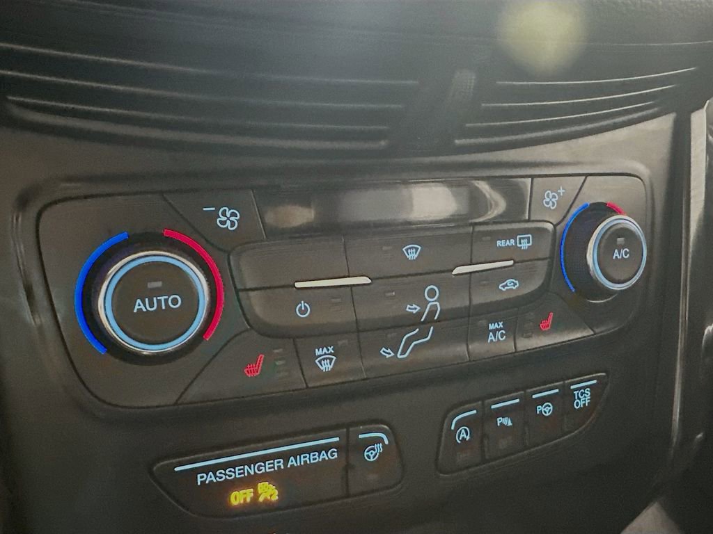 Used 2017 Ford Escape Titanium w/ Equipment Group 301A image 17