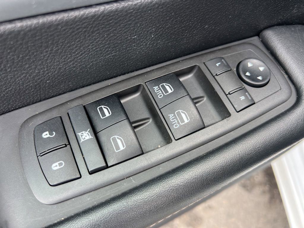 Certified 2021 Chrysler Pacifica Touring-L w/ S Appearance Package image 11