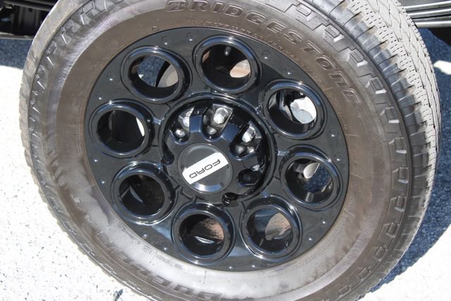 Used 2024 Ford F250 Lariat w/ Black Appearance Package image 29