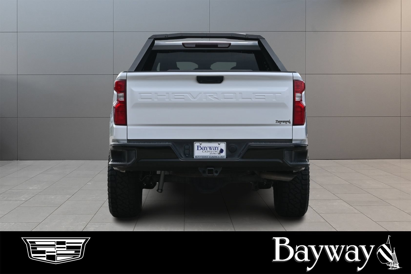 Used 2025 Chevrolet Silverado 1500 LT AWD/4WD image 7