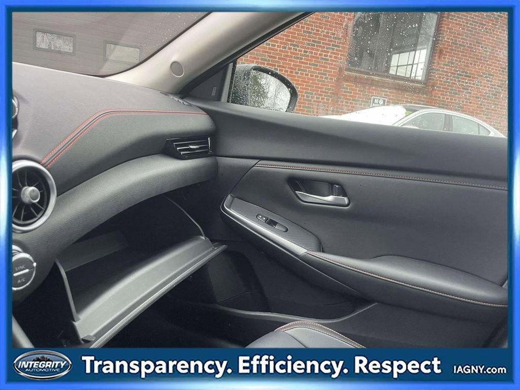 Used 2024 Nissan Sentra SR w/ SR Premium Package image 34