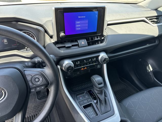 Used 2025 Toyota RAV4 XLE w/ Convenience Package FWD image 28