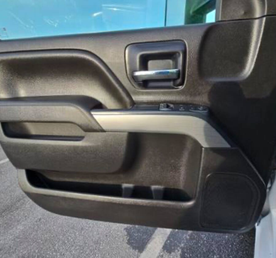 Used 2015 Chevrolet Silverado 3500 LT w/ LT Convenience Package AWD/4WD image 12