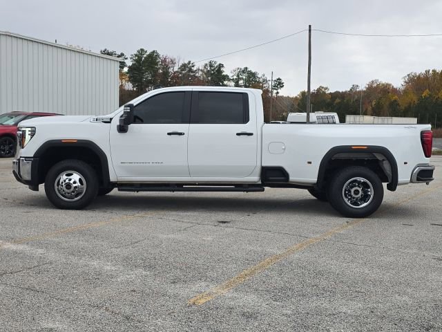 Used 2024 GMC Sierra 3500 Pro image 2
