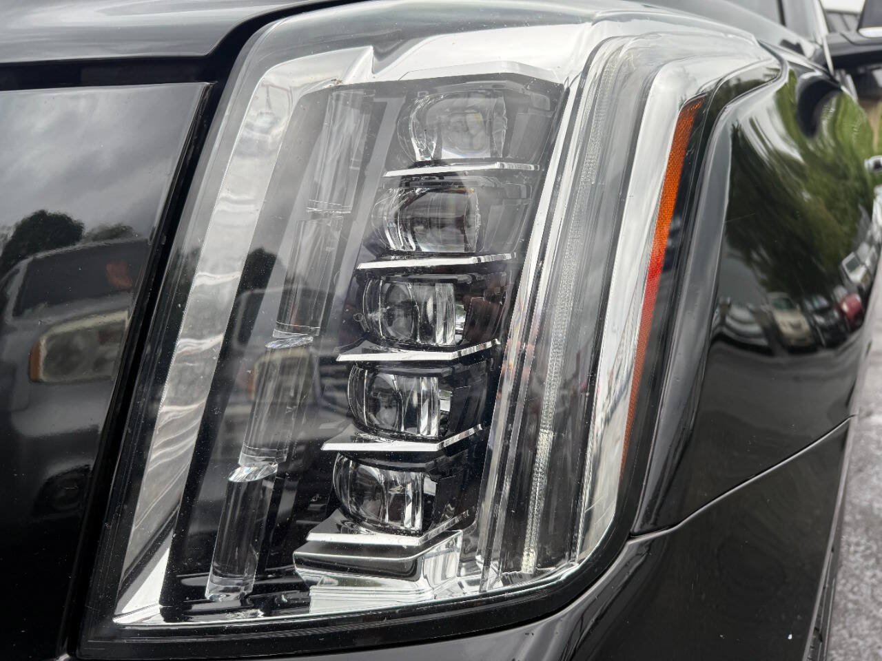 Used 2016 Cadillac Escalade ESV Platinum AWD/4WD image 15