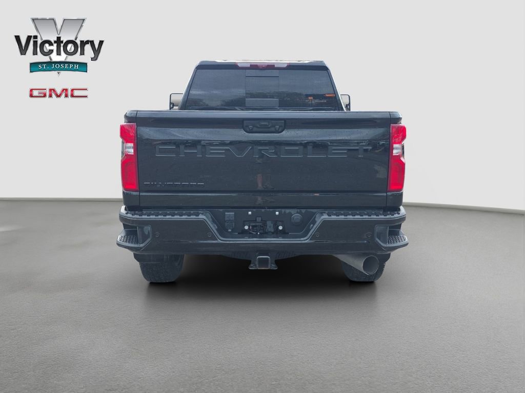 Used 2024 Chevrolet Silverado 2500 High Country w/ Technology Package AWD/4WD image 16