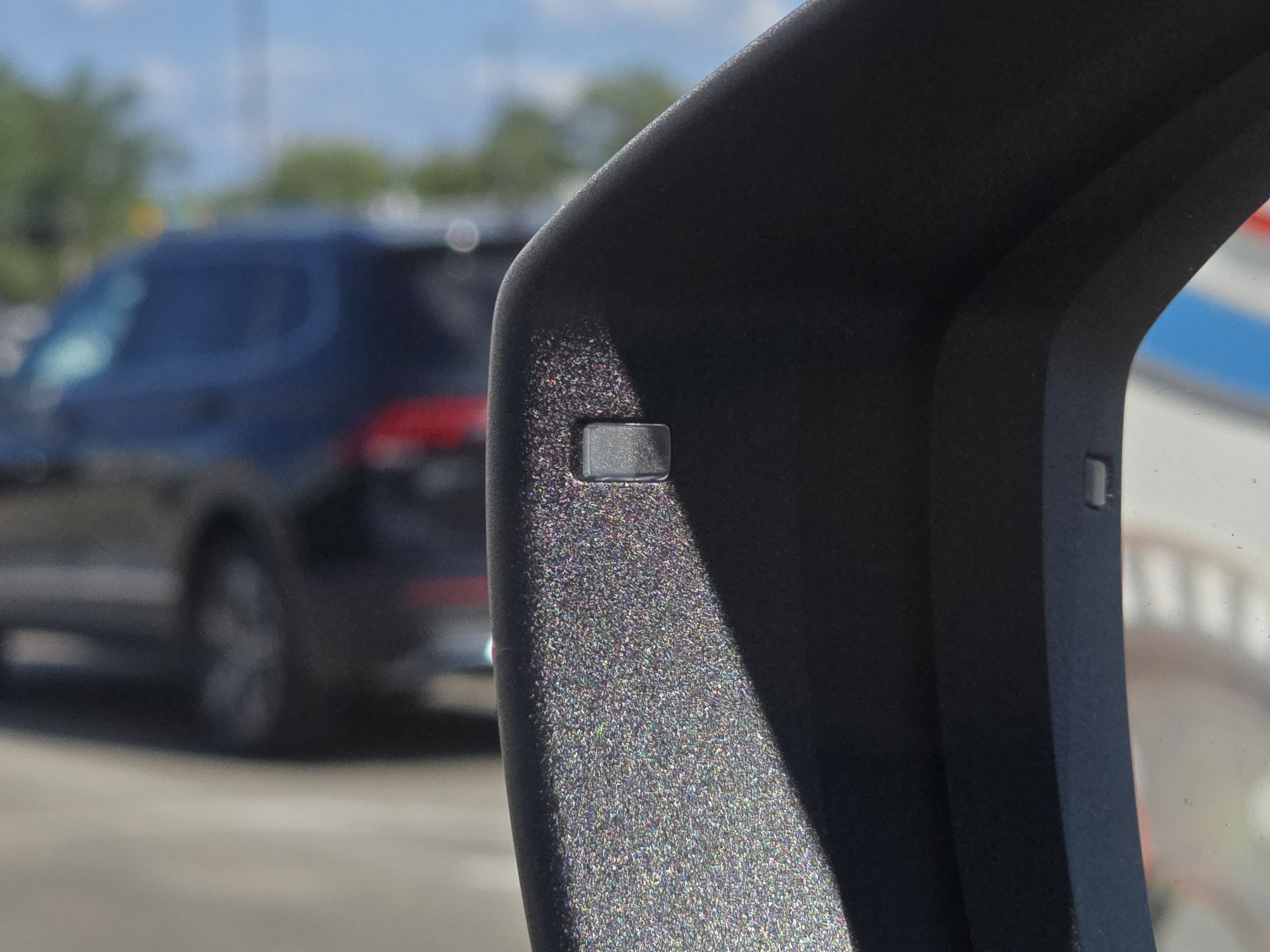 New 2025 Volkswagen Tiguan SE image 19